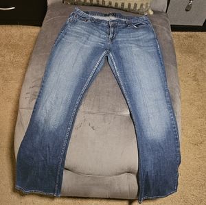 524 Levi too superlow bootcut